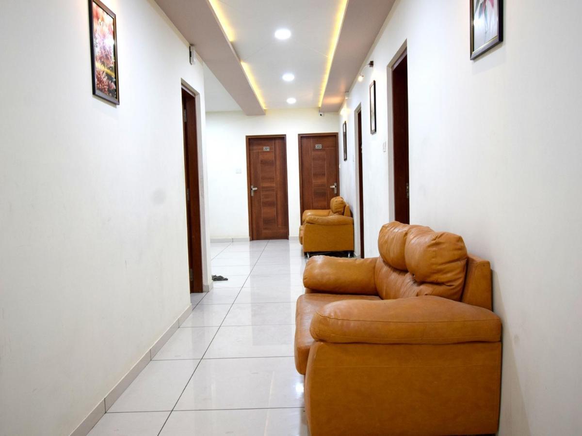 Hotel Embassy Kalol Luaran gambar